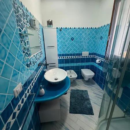 Red House Apartment *