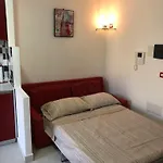 Red House Con Garage *