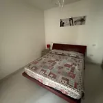 Apartment Red House Con Garage