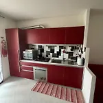Apartment Red House Con Garage *