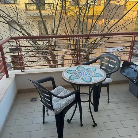 Red House Con Garage Apartment Alghero